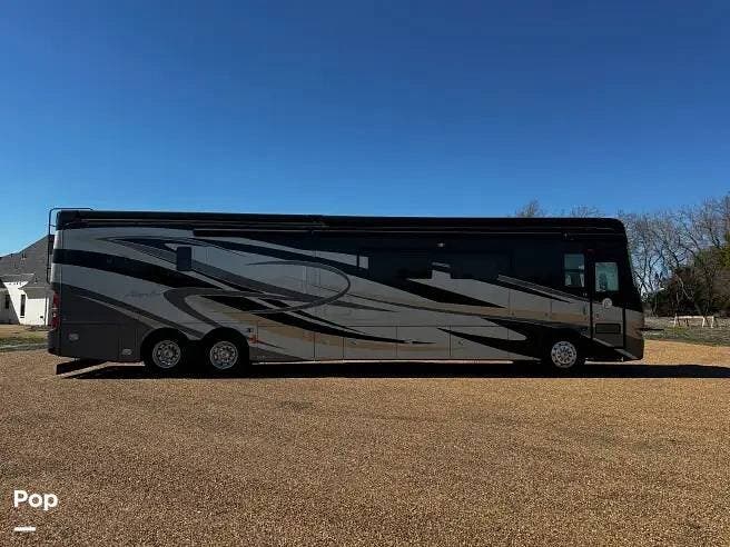 2013 Tiffin Allegro Bus 45 LP - Used Diesel Pusher For Sale by Pop RVs in Farmersville, Texas features Awning, Air Conditioning, Slideout, Leveling Jacks, Generator