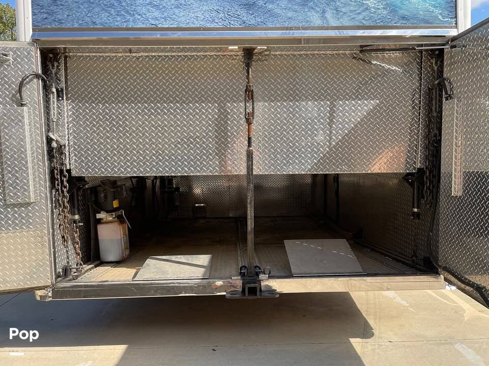 Used 2001 Kingsley Coach Kingsley 46 Custom available in Burleson, Texas