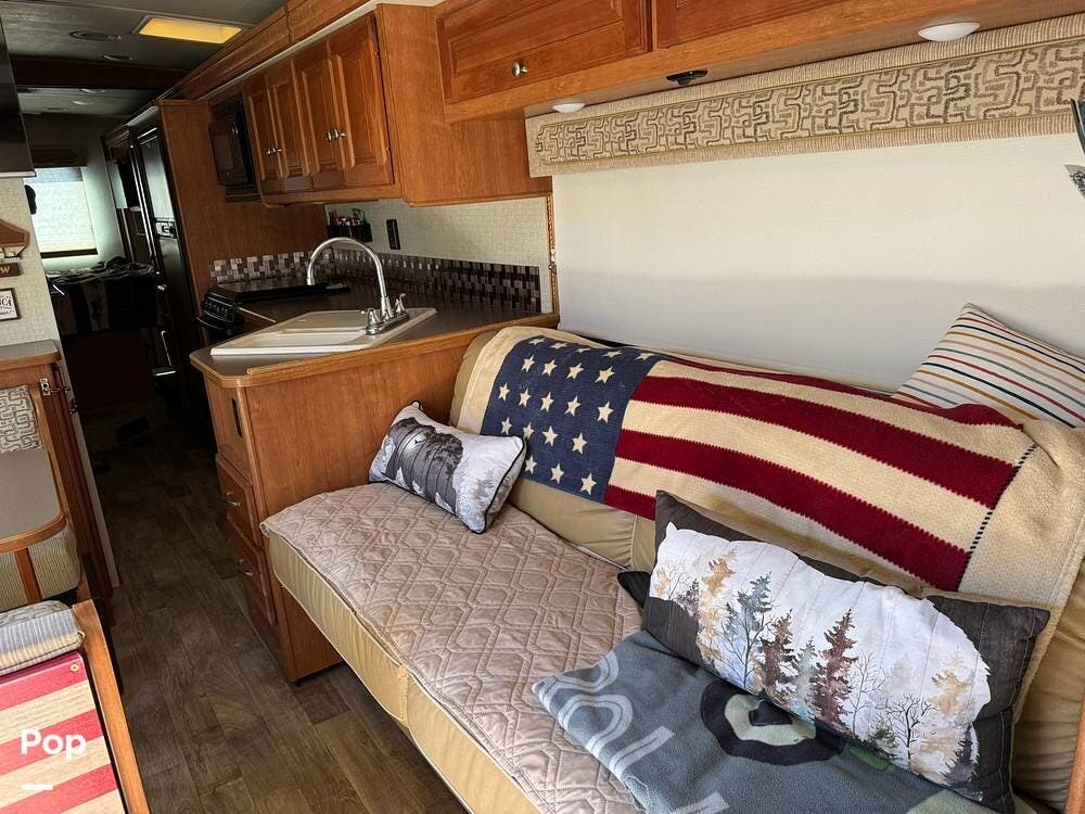 2017 Sunstar 29VE by Winnebago from Pop RVs in El Cajon, California