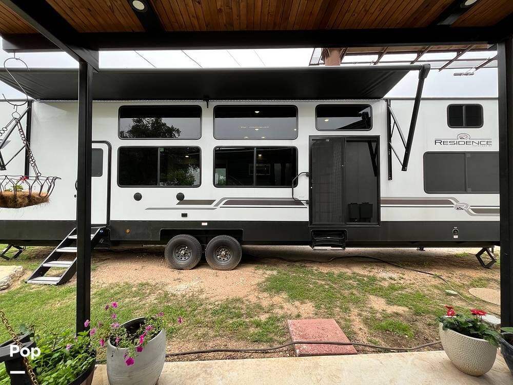 2025 Residence 401CLDL by Keystone from Pop RVs in Johnson City, Texas