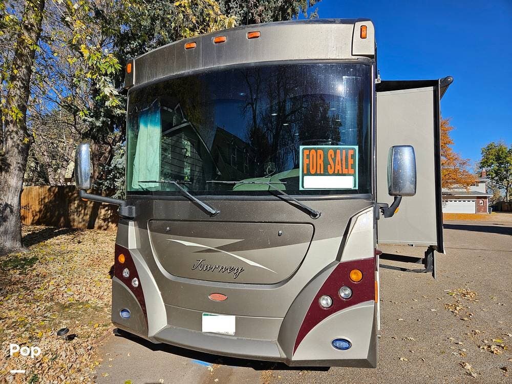 2009 Journey 37H by Winnebago from Pop RVs in Morrison, Colorado