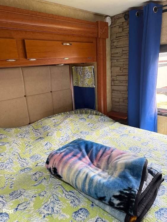 Used 2010 Forest River Georgetown 378TS available in Beaufort, South Carolina