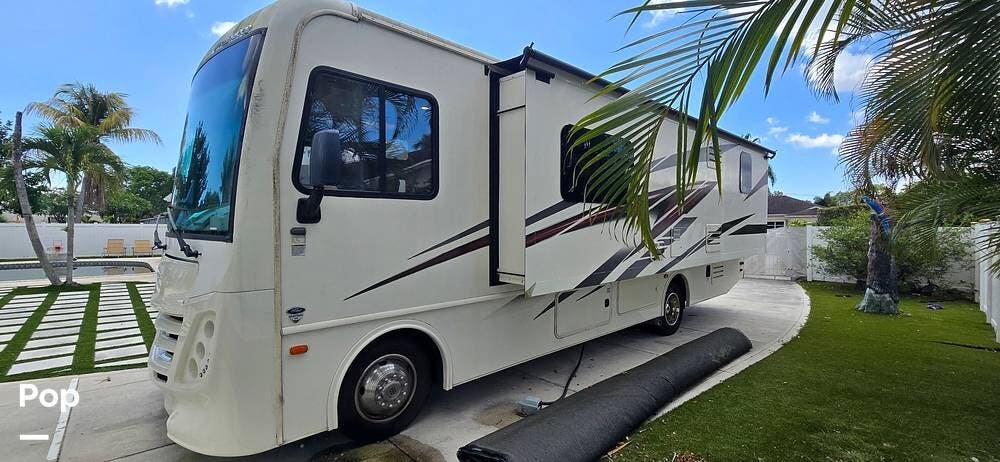 2021 Flair 29M by Fleetwood from Pop RVs in West Palm Beach, Florida