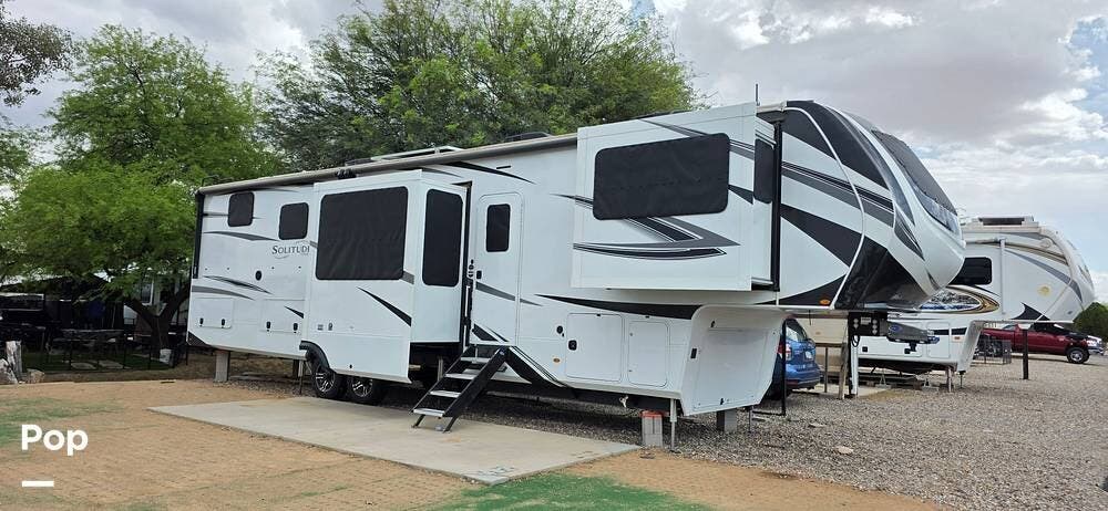 2025 Solitude Series M-382WB by Grand Design from Pop RVs in Tucson, Arizona