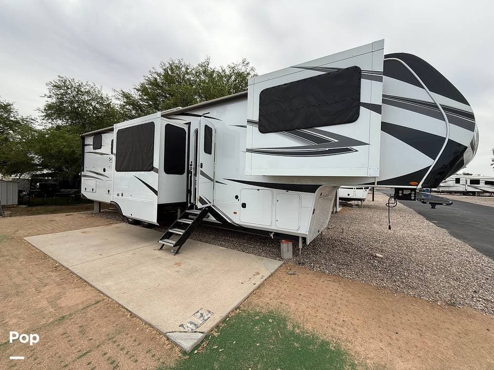 2025 Grand Design Solitude Series M-382WB - Used Fifth Wheel For Sale by Pop RVs in Tucson, Arizona features Slideout, Air Conditioning, Awning