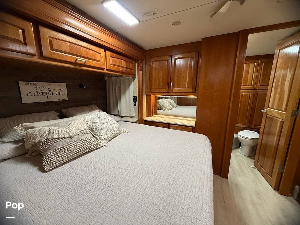 Used 2008 Holiday Rambler Scepter 42DSQ available in Porter, Texas