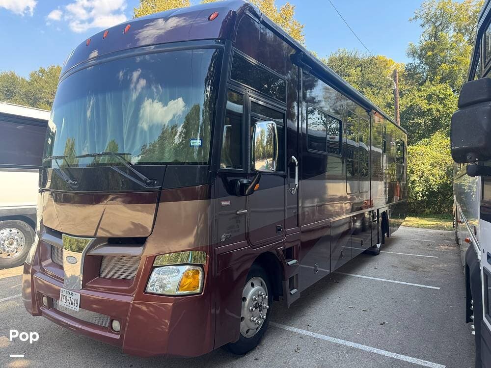 2008 Itasca Suncruiser 35A - Used Class A For Sale by Pop RVs in Red Oak, Texas features Slideout