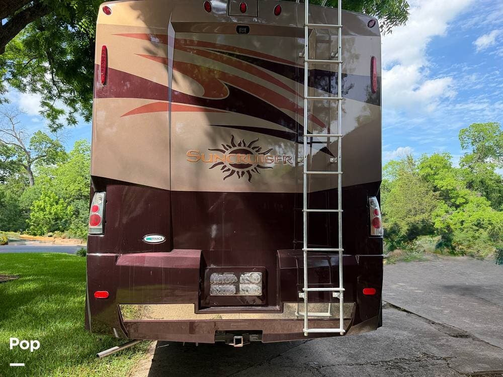 2008 Suncruiser 35L by Itasca from Pop RVs in Red Oak, Texas