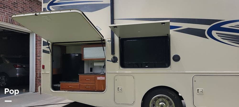 Used 2018 Winnebago Vista 29VE available in Knoxville, Tennessee