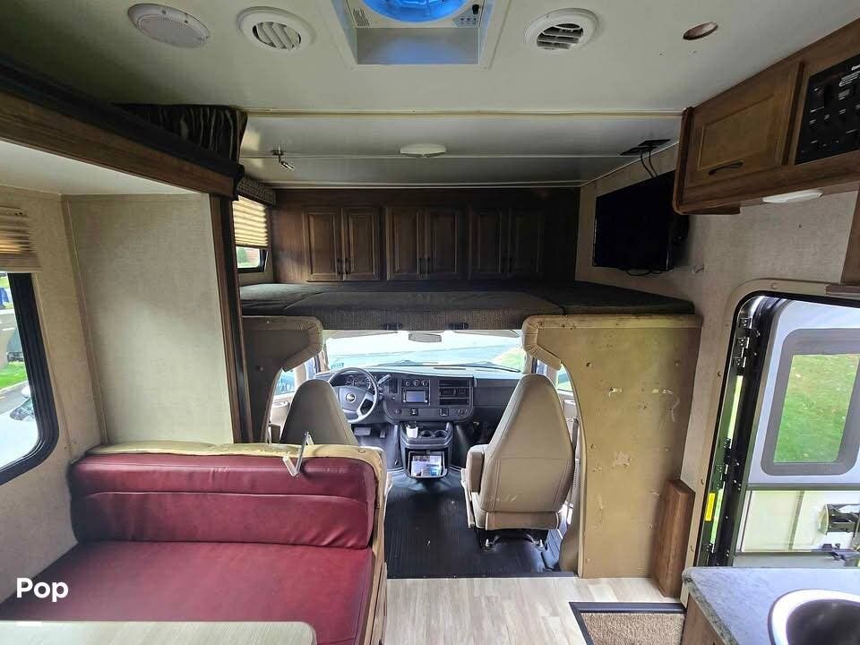 Used 2018 Gulf Stream Conquest 6238 available in Rockaway, New Jersey