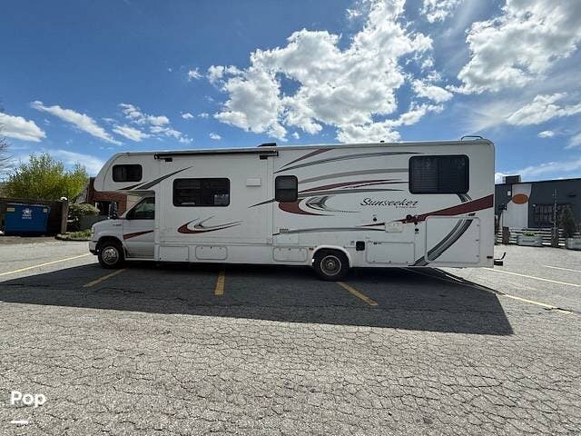 2015 Sunseeker 3170DS by Forest River from Pop RVs in Boone, North Carolina