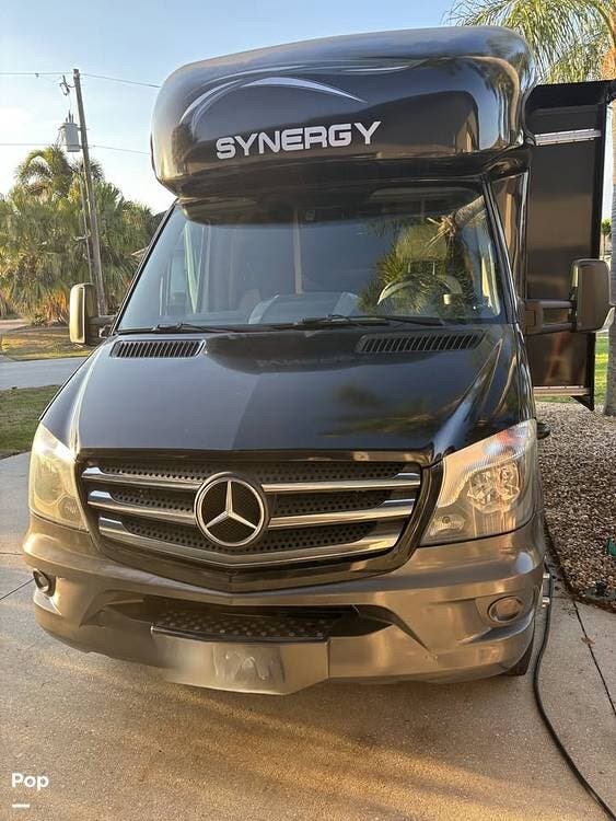 2018 Thor Motor Coach Synergy TT24 - Used Class C For Sale by Pop RVs in Punta Gorda, Florida features Air Conditioning, Slideout, Generator, Awning