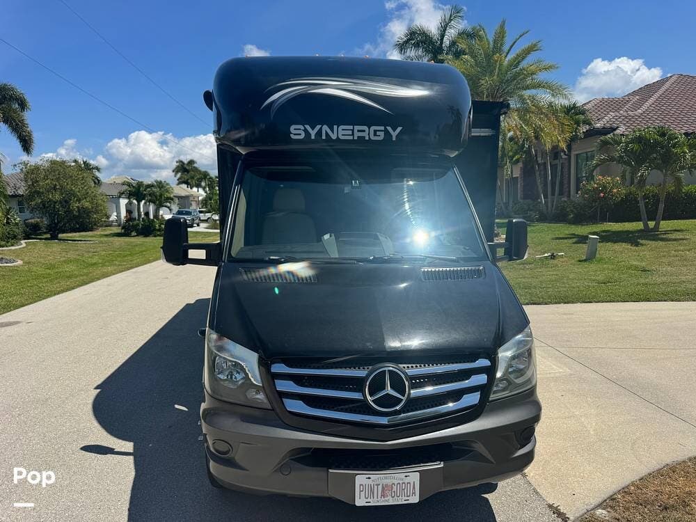 2018 Synergy TT24 by Thor Motor Coach from Pop RVs in Punta Gorda, Florida