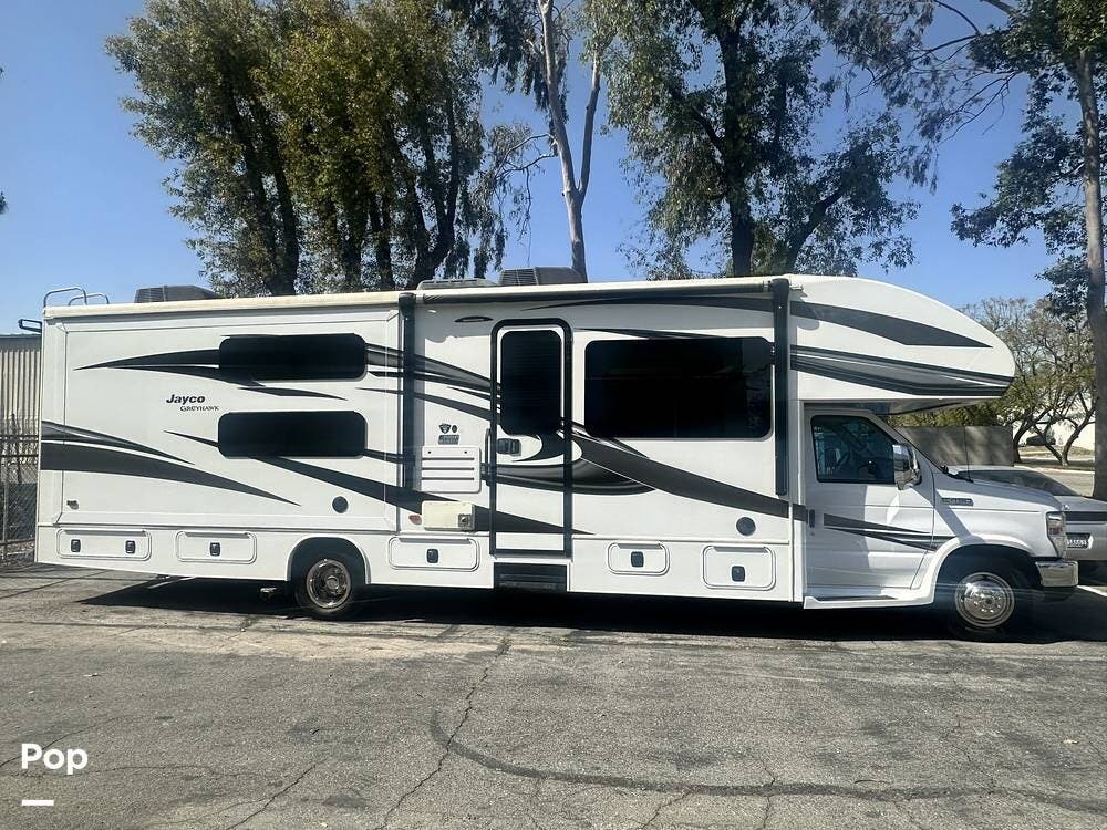 2018 Jayco Greyhawk Series M-31 FS Ford E450 - Used Class C For Sale by Pop RVs in La Verne, California features Slideout
