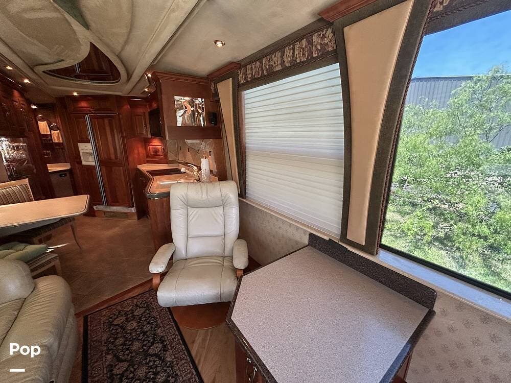 2002 Royale XLII by Prevost from Pop RVs in Granbury, Texas
