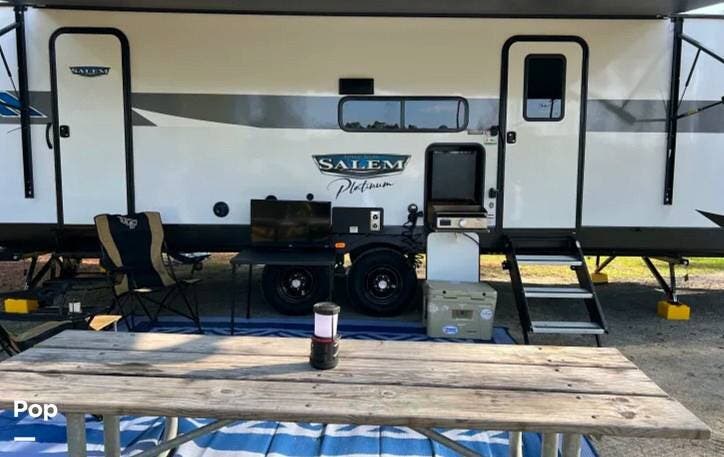 2023 Salem 26BUD by Forest River from Pop RVs in Saint Amant, Louisiana