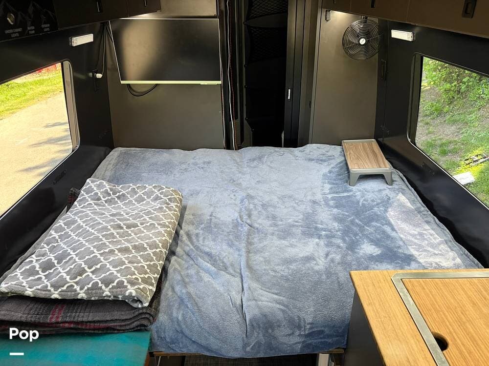 Used 2025  Venture by 27 NORTH 170 available in Mercer Island, Washington