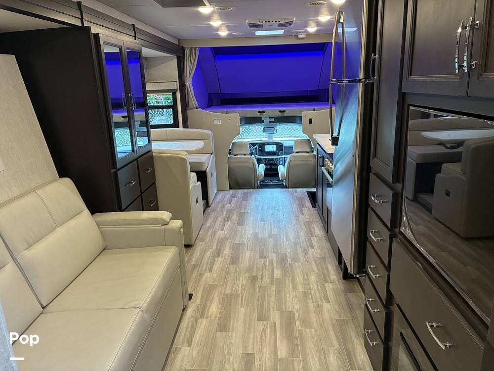 2026 Omni Trail S29 by Thor Motor Coach from Pop RVs in Milpitas, California