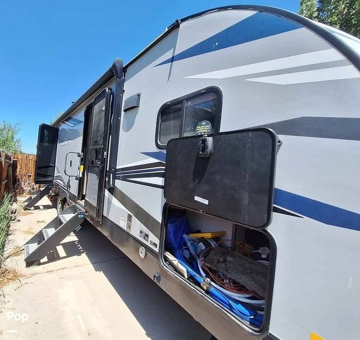 2022 Alpha Wolf 28FK by Cherokee from Pop RVs in Green River, Wyoming