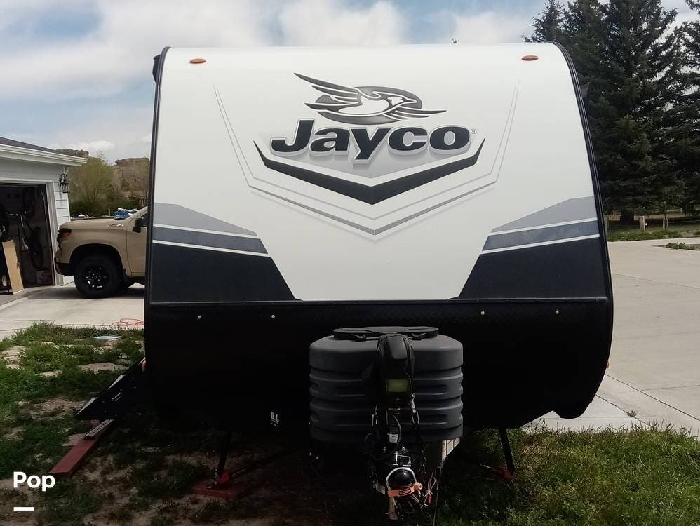 2024 Jayco Jay Feather 21MML - Used Travel Trailer For Sale by Pop RVs in Chugwater, Wyoming features Air Conditioning, Slideout, Leveling Jacks, Awning