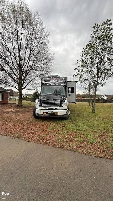 2017 Dynamax Corp DX3 37BH - Used Super C For Sale by Pop RVs in Anderson, South Carolina features Air Conditioning, Leveling Jacks, Generator, Awning, Slideout