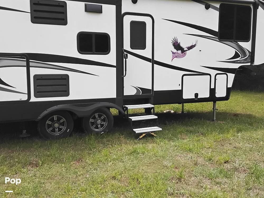 2021 Grand Design Reflection Reflection - Used Fifth Wheel For Sale by Pop RVs in Abbeville, South Carolina features Slideout, Air Conditioning, Leveling Jacks, Awning