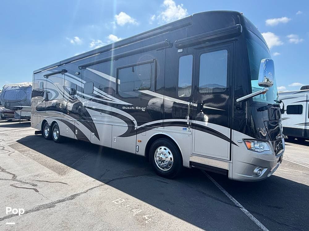 2015 Newmar Dutch Star 4018 - Used Diesel Pusher For Sale by Pop RVs in Canby, Oregon features Air Conditioning, Generator, Leveling Jacks, Slideout, Awning