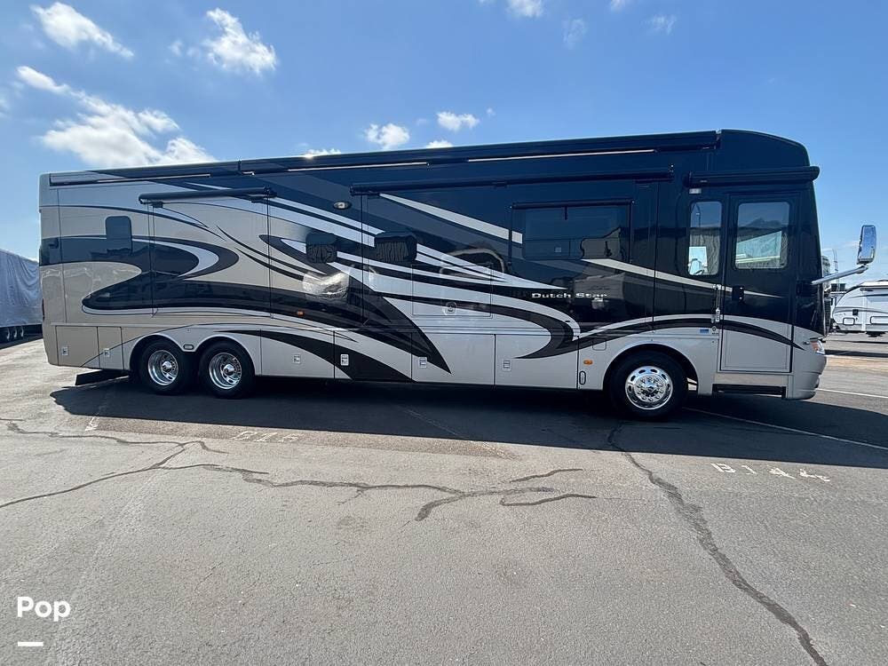 2015 Dutch Star 4018 by Newmar from Pop RVs in Canby, Oregon