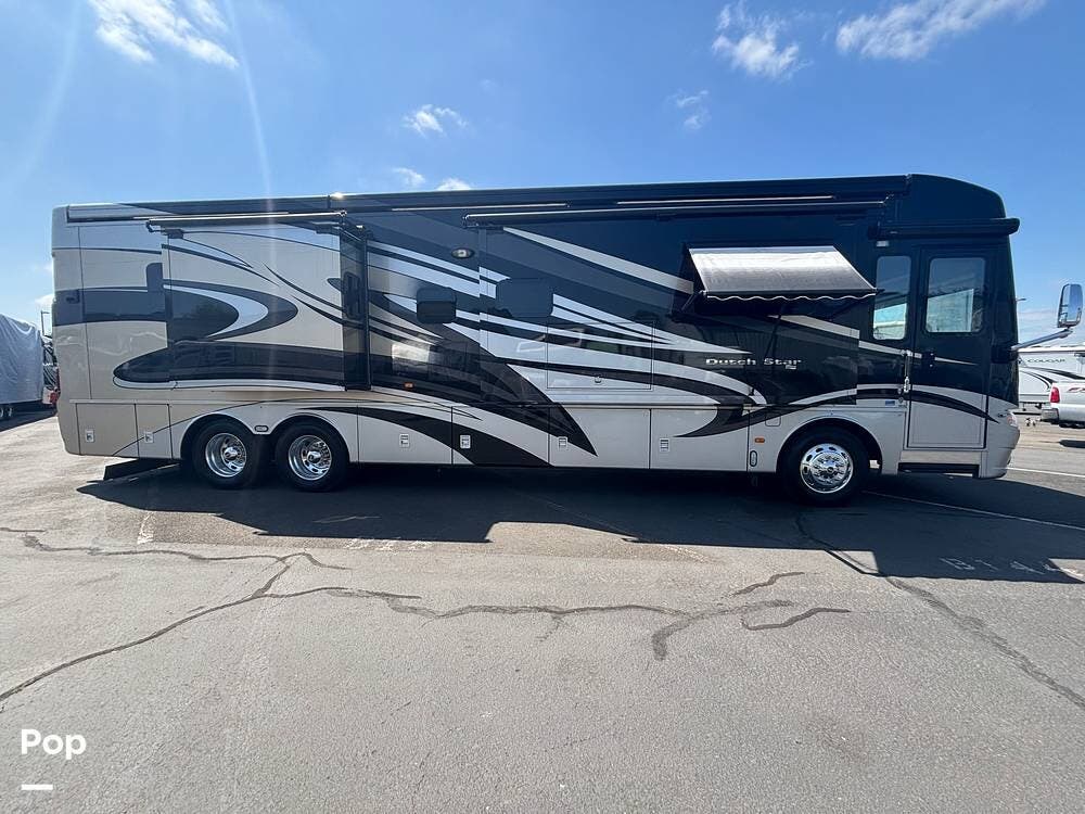 Used 2015 Newmar Dutch Star 4018 available in Canby, Oregon
