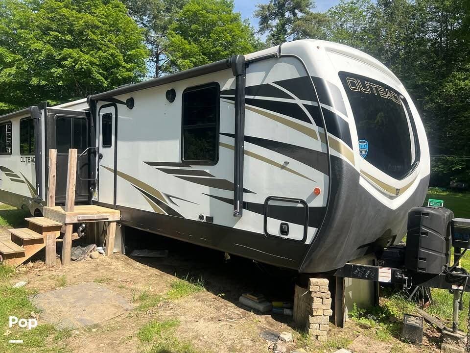 2021 Outback 328RL by Keystone from Pop RVs in Guilford, Vermont