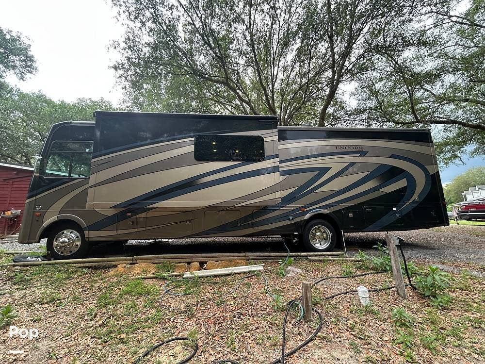 2022 Coachmen Encore 355DS - Used Class A For Sale by Pop RVs in Keystone Heights, Florida features Air Conditioning, Slideout, Awning, Generator