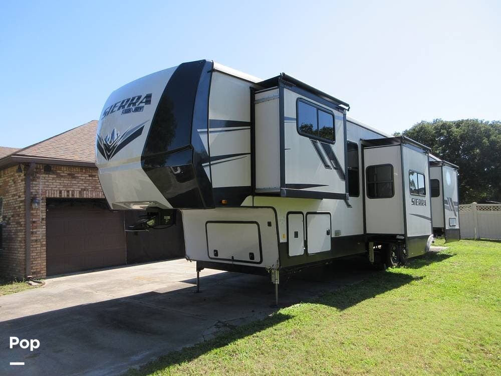 2022 Sierra 38FKOK by Forest River from Pop RVs in Plant City, Florida