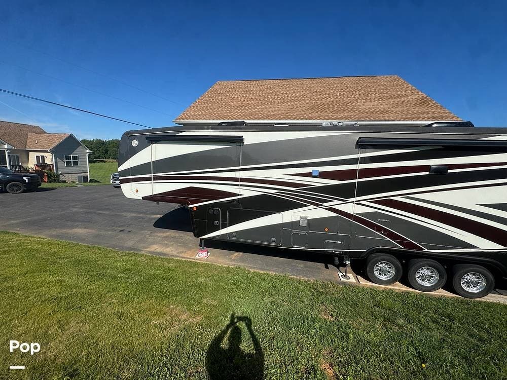 Used 2019 DRV Mobile Suites 44 Memphis available in Rixeyville, Virginia