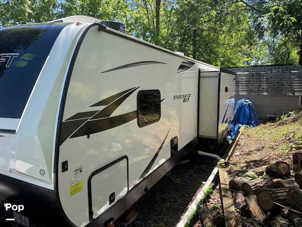 2024 Starcraft Starcraft GSL 290RLS - Used Fifth Wheel For Sale by Pop RVs in Falling Waters, West Virginia features Slideout, Leveling Jacks, Air Conditioning, Awning