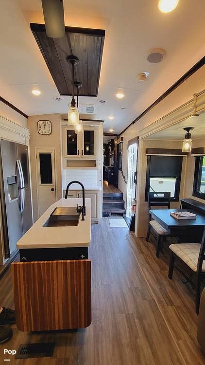 2023 Jayco North Point 390KDS - Used Fifth Wheel For Sale by Pop RVs in Crimora, Virginia features Awning, Slideout, Air Conditioning, Leveling Jacks