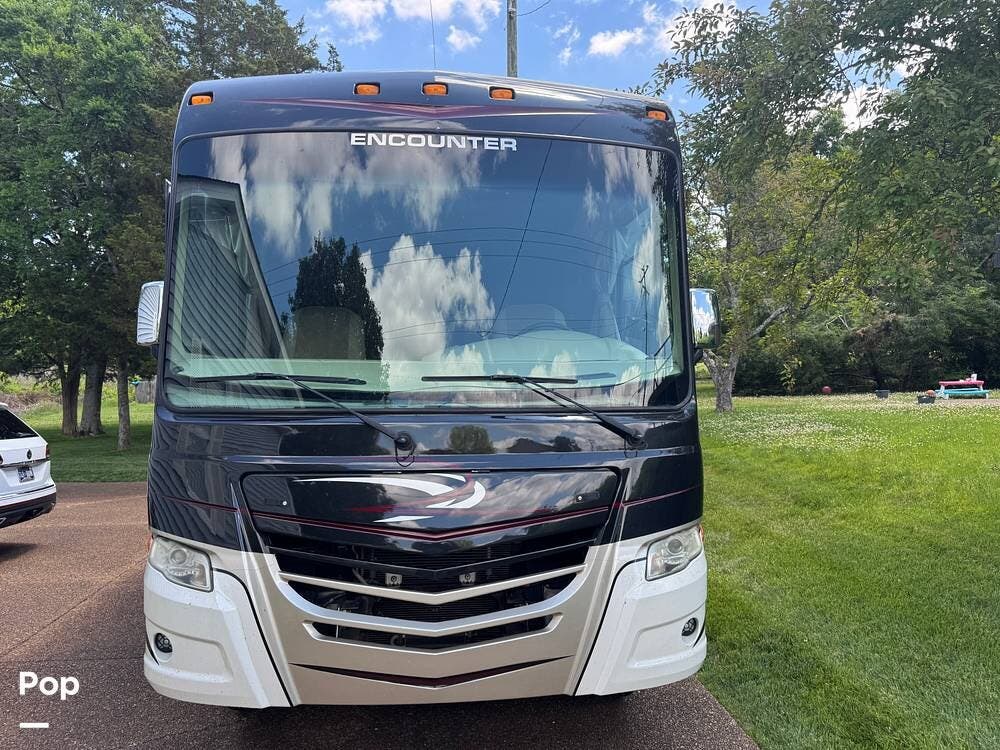 2013 Coachmen Encounter 36KS - Used Class A For Sale by Pop RVs in Nashville, Tennessee features Air Conditioning, Generator, Slideout, Awning