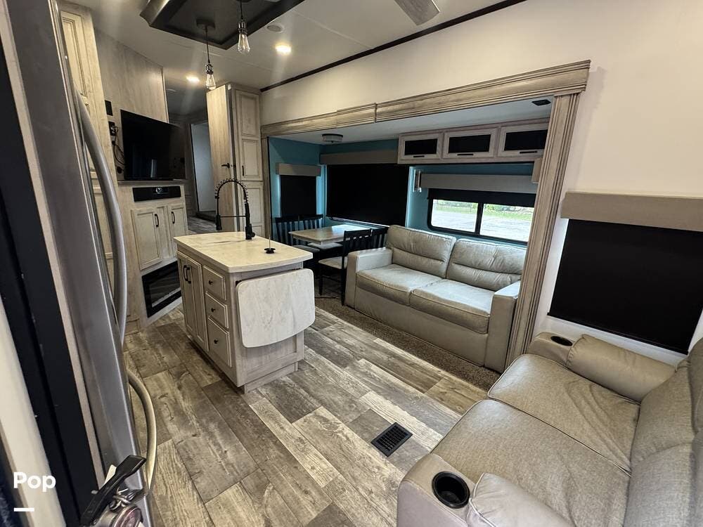 2022 Forest River Sierra 388BHRD - Used Fifth Wheel For Sale by Pop RVs in Huntsville, Alabama features Air Conditioning, Slideout, Leveling Jacks, Awning