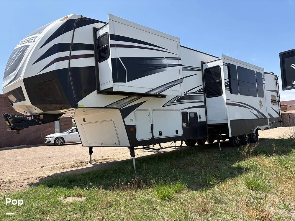 2016 Voltage 3914 by Dutchmen from Pop RVs in Garden City, Kansas
