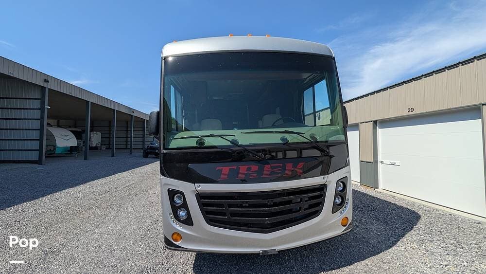 2016 Monaco RV Trek 26HMS - Used Class A For Sale by Pop RVs in Pittsboro, Indiana features Leveling Jacks, Awning, Generator, Air Conditioning, Slideout