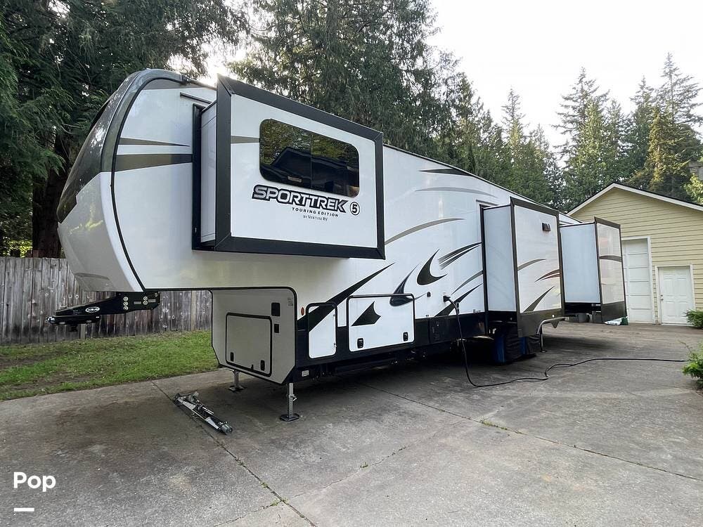 2025 SportTrek Touring Edition 354VBH by Venture RV from Pop RVs in Bainbridge Island, Washington