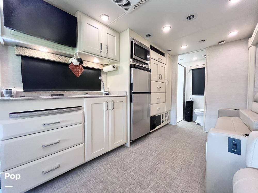2022 Wayfarer 25RW by Tiffin from Pop RVs in Santa Rosa Beach, Florida
