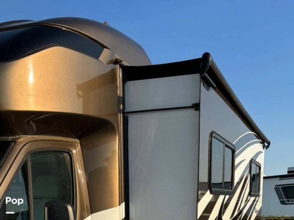 2018 Wayfarer 24 FW by Tiffin from Pop RVs in Lincoln, Nebraska