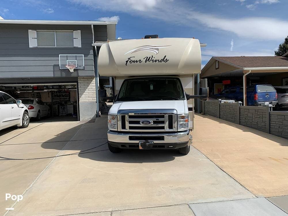 2017 Thor Motor Coach Four Winds 31E - Used Class C For Sale by Pop RVs in Price, Utah features Slideout, Air Conditioning, Generator