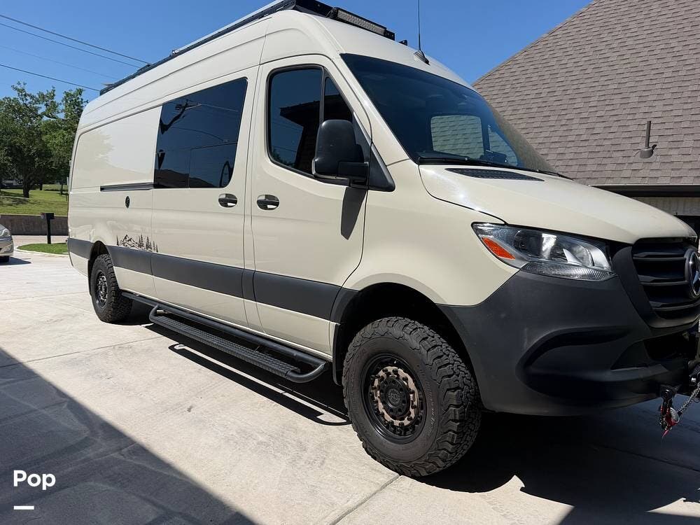 2022 Mercedes-Benz Sprinter 2500 High Roof 170WB 4x4 - Used Class B For Sale by Pop RVs in Grapevine, Texas features Air Conditioning