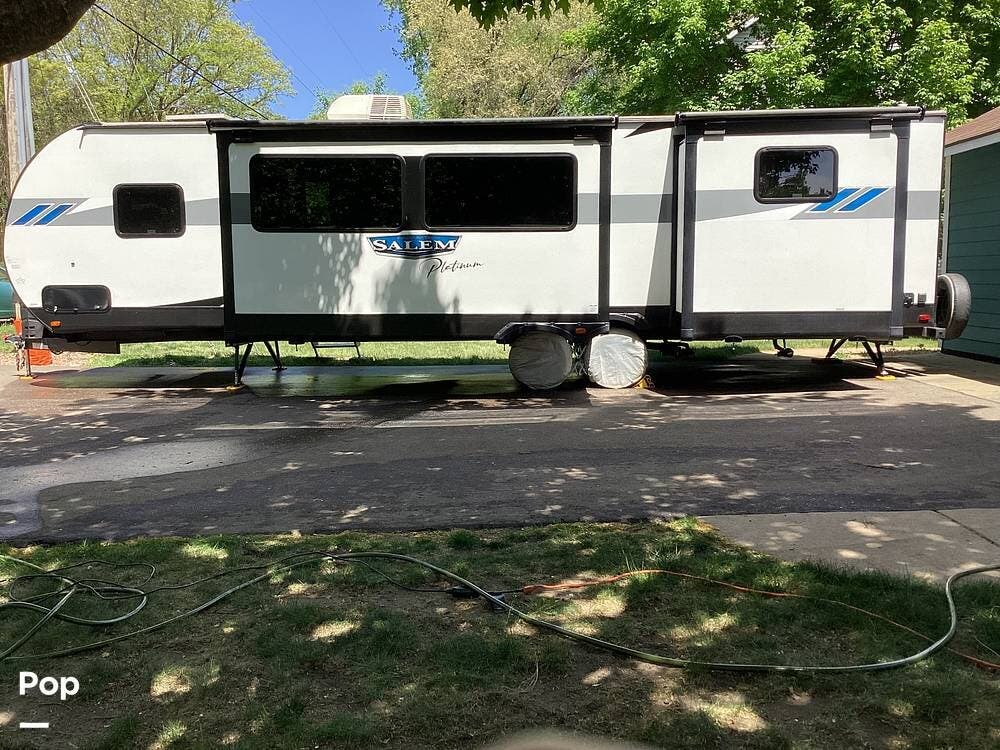 2023 Salem 31KQBTSX by Forest River from Pop RVs in Little Canada, Minnesota