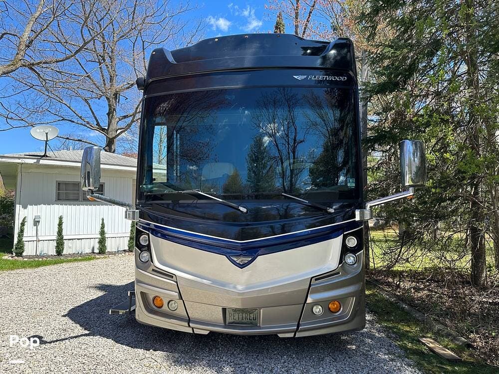 2018 Fleetwood Discovery LXE 39F - Used Diesel Pusher For Sale by Pop RVs in Gladwin, Michigan features Generator, Air Conditioning, Awning, Slideout, Leveling Jacks