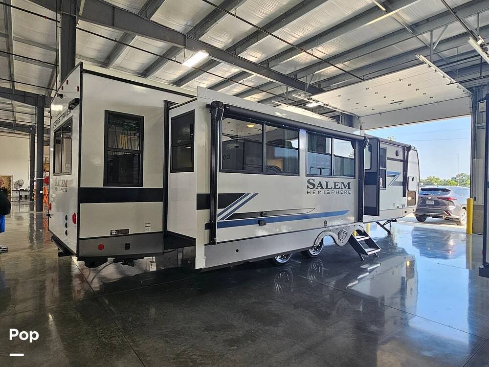 2025 Forest River Salem Hemisphere 308RL - Used Travel Trailer For Sale by Pop RVs in Wellington, Colorado features Slideout, Awning, Air Conditioning