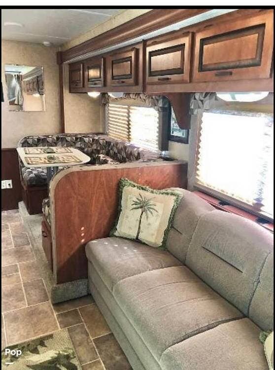 2012 Sunseeker 3010 by Forest River from Pop RVs in Beaufort, South Carolina