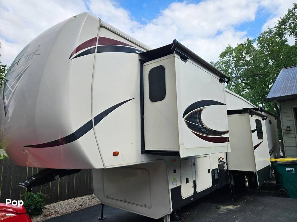 2019 Cedar Creek 37MBH by Forest River from Pop RVs in Franlin, Indiana