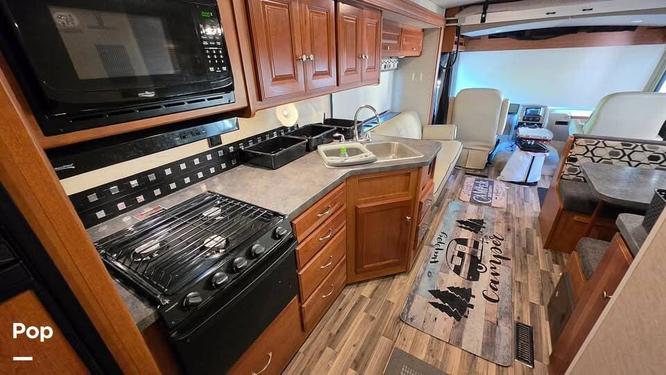 2018 Sunstar 29VE by Winnebago from Pop RVs in Spokane, Washington